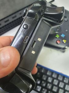 01-200745422: Microsoft xbox one x 1tb