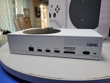 01-200628900: Microsoft xbox series s 512gb