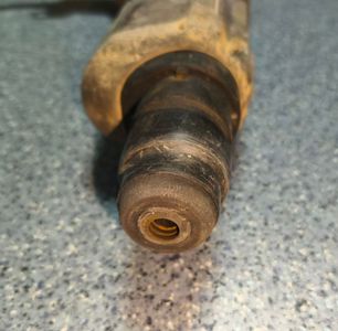 01-200772473: Makita hr2470