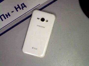 01-200794148: Samsung galaxy j1 sm-j110h