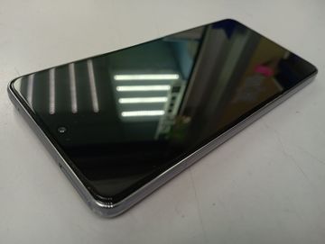 Б/в Мобільний телефон Samsung galaxy a73 5g 6/128gb 01-200800365