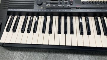 Б/у Синтезатор Yamaha psr-530 01-200594064