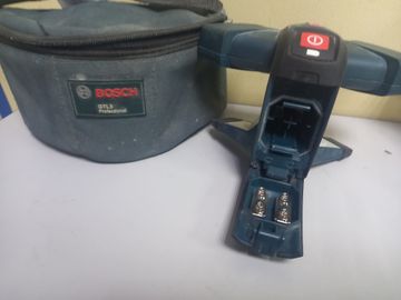Б/в Лазерний нівелір Bosch gtl 3 professional 01-200803012