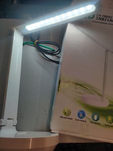 Б/в Лампа настільна Без Виробника led акумуляторна 01-200808951