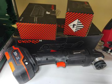 Б/в Кутова шліфмашина Dnipro-M dga-201 1акб 4ah зп 01-200817222