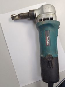 Б/в Електроножиці Makita jn1601 01-200827912