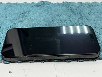 Б/в Мобільний телефон Apple iphone 15 pro 128gb esim 01-200850656