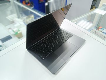 Б/в Ноутбук Apple macbook pro 14" late 2024 01-200811684