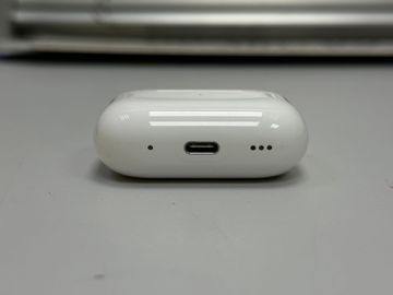 Б/в Навушники Apple airpods pro 2nd generation with magsafe charging case usb-c 01-200884402