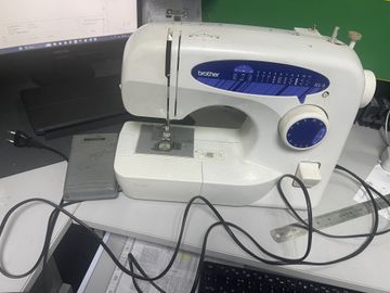 Б/у Швейная машина Brother rs-9 01-200889749