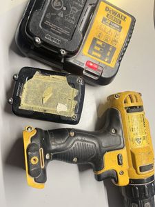 Б/в Шурупокрут Dewalt dcd710 2акб 2ah зп 01-200897899