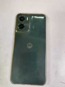 Б/в Мобільний телефон Motorola moto g05 4/256gb 01-200903413