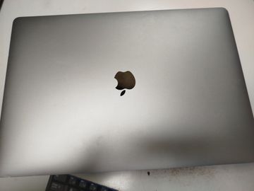 Б/в Ноутбук Apple a2141/ macbook pro 16/ core i9 2,3ghz/ram16gb/ssd1tb/amd radeon pro 5500m 01-200904486