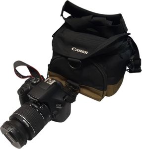 Б/у Фотоаппарат Canon eos 1300d/ ef-s 18-55mm f/3,5-5,6 is iii 01-200906083