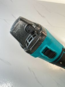 Б/у Угловая шлифмашина Grand мшу-20bl pro 1акб 4ah зп 01-200910093