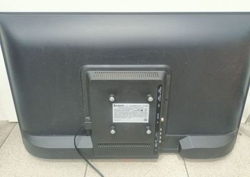 Б/в Телевізор Bravis led-32d5000 smart + t2 01-200911713