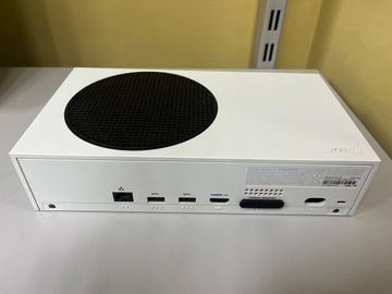 Б/в Ігрова приставка Microsoft xbox series s 512gb 01-200916334