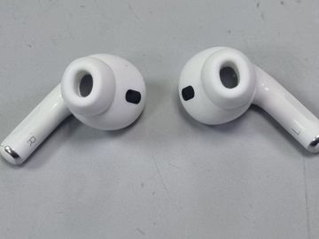 Б/в Навушники Apple airpods pro 2nd generation with magsafe charging case usb-c 01-200918873