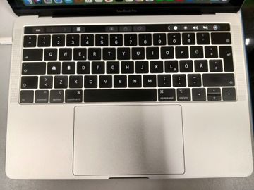 Б/у Ноутбук Apple macbook pro 2019 a2159 13,3" core i5 1,4ghz/ram 8gb/ssd 256gb/intel iris plus graphics 645 01-200922259