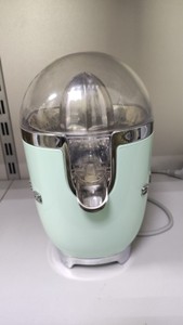 Б/в Соковитискач Smeg cjf01pgeu 01-200928445