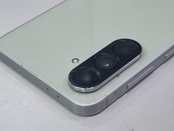 Б/в Мобільний телефон Samsung galaxy a56 5g 8/256gb 01-200962140