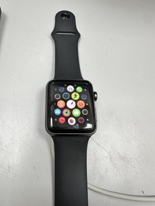 Б/в Смарт-годинник Apple watch series 3 gps 42mm aluminium case 01-200968010
