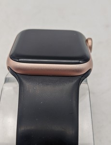 Б/в Смарт-годинник Apple watch se gps 40mm 01-200911955