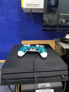Б/в Ігрова приставка Sony playstation 4 pro 1tb 01-200930967