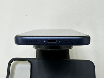 Б/в Мобільний телефон Apple iphone 17 pro max 256gb 01-200986597