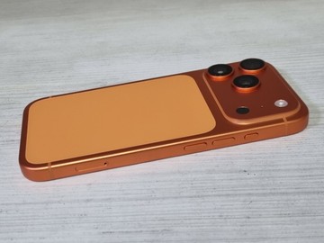 Б/в Мобільний телефон Apple iphone 17 pro 256gb 01-200958352