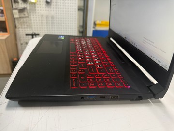 Б/в Ноутбук Msi 15/core i5-11400h ddr4/16gb ddr4/hdd *відсутній/ssd 500 gb/geforce rtx3050 4gb 01-201017046