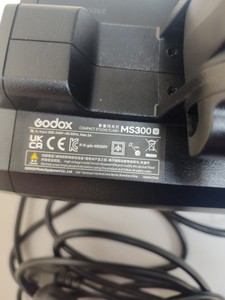 Б/у Фотовспышка Godox ms300-v 01-201026476