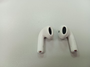 Б/в Навушники Apple airpods 4 01-201013623