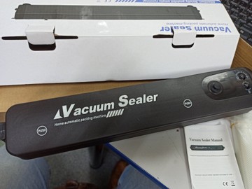 Б/у Вакуумный упаковщик Vacuum Sealer yq-688 01-201033824