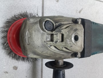 Б/у Угловая шлифмашина Makita ga9020 01-200973623