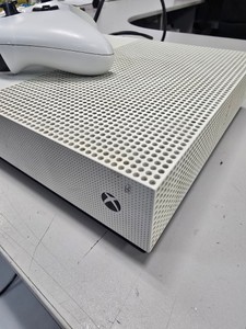 Б/в Ігрова приставка Microsoft xbox one s 500gb 01-200901210