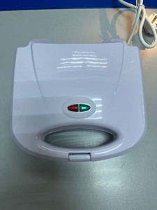 Б/у Вафельница Waffle Machine 720w 01-201054068