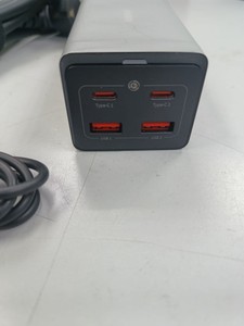 Б/в Мережевий зарядний пристрій Baseus gan3 pro 4 ports desktop charger 100w 01-201085873