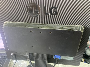 Б/в Монітор Lg l1952t-bf 01-201007451
