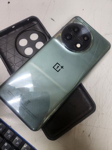 Б/в Мобільний телефон Oneplus 11 8/128gb 01-201112221