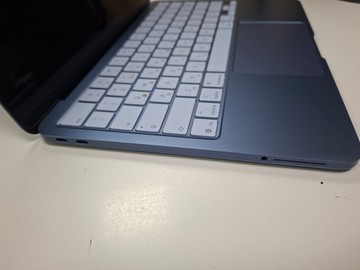 Б/у Ноутбук Apple macbook neo 256gb citrus 01-201134542