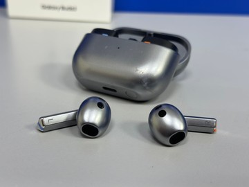 Б/в Навушники Samsung galaxy buds3 01-201138298