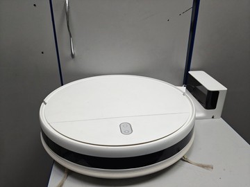 Б/в Робот-пилосос Xiaomi mi robot vacuum mop essential 01-201147015