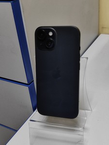 Б/у Мобільний телефон Apple iphone 15 128gb 01-201142848