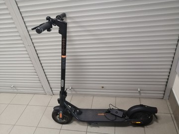 Ninebot kickscooter f2