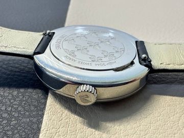 01-19220081: Swarovski daytime black watch