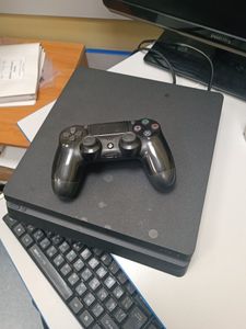 01-200794250: Sony playstation 4 slim 1tb