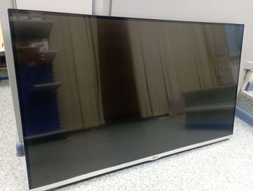 01-200795530: Lg 42lb670v