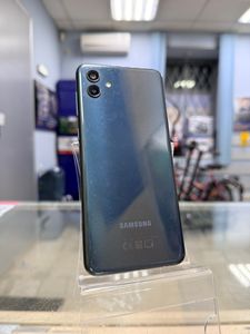 01-200800100: Samsung galaxy a04 4/64gb