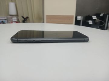 Б/в Мобільний телефон Apple iphone 11 64gb 01-200803482